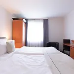Garner By Ihg Hotell 3*