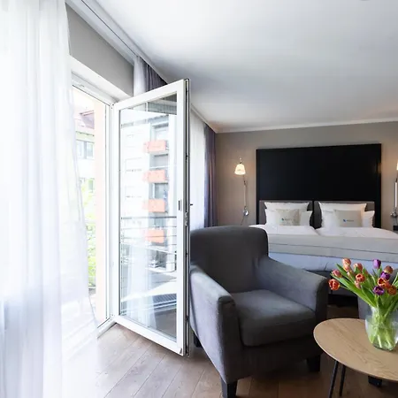 Garner By Ihg Hotel 3*