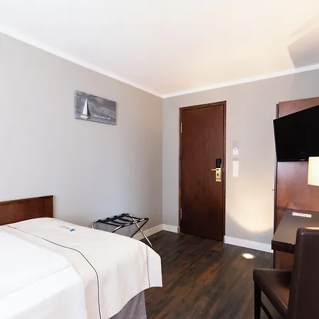 Hotel Garner By Ihg 3*