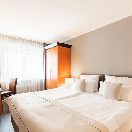 Garner By Ihg 3*