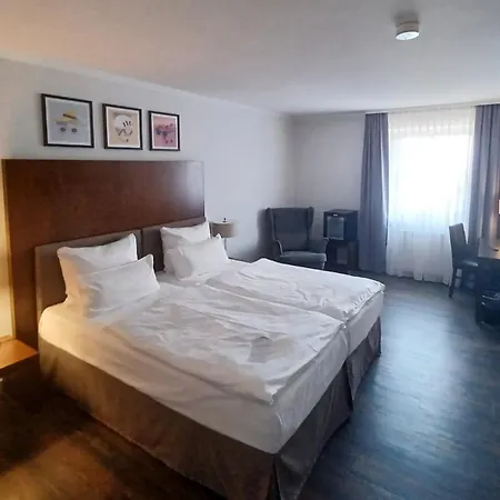 Garner By Ihg מלון