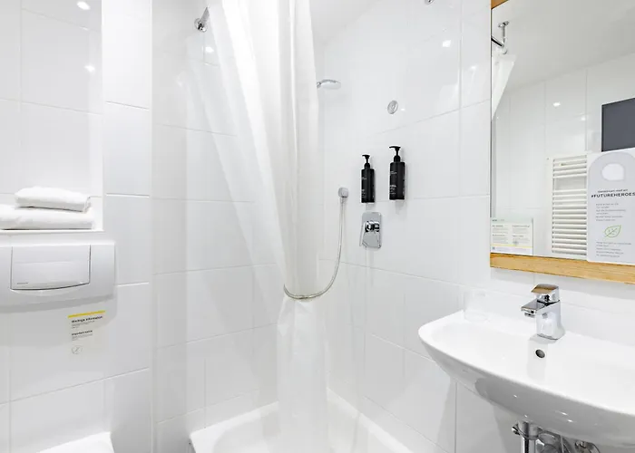 Отель Garner By Ihg